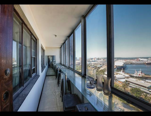 2 BEDROOM APARTMENT FOR SALE IN DURBAN CENTRAL